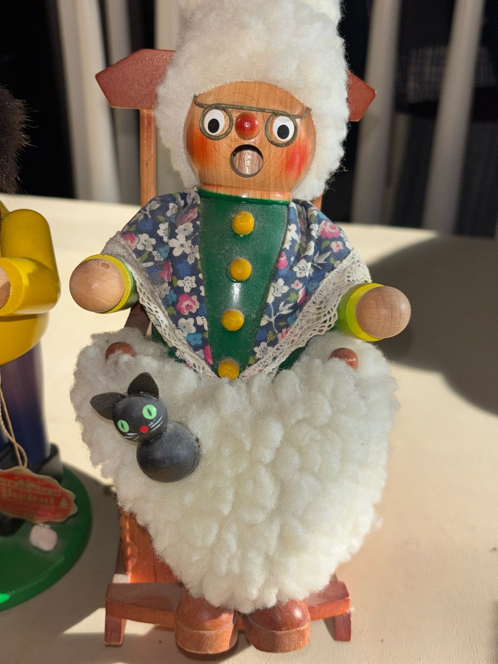 Vintage Steinbach Smoker Music Box Figurine Germany Grandma Rocking Chair